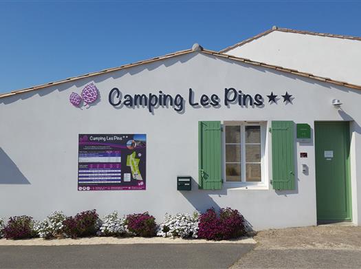 Camping Les Pins Le Bois Plage en Ré